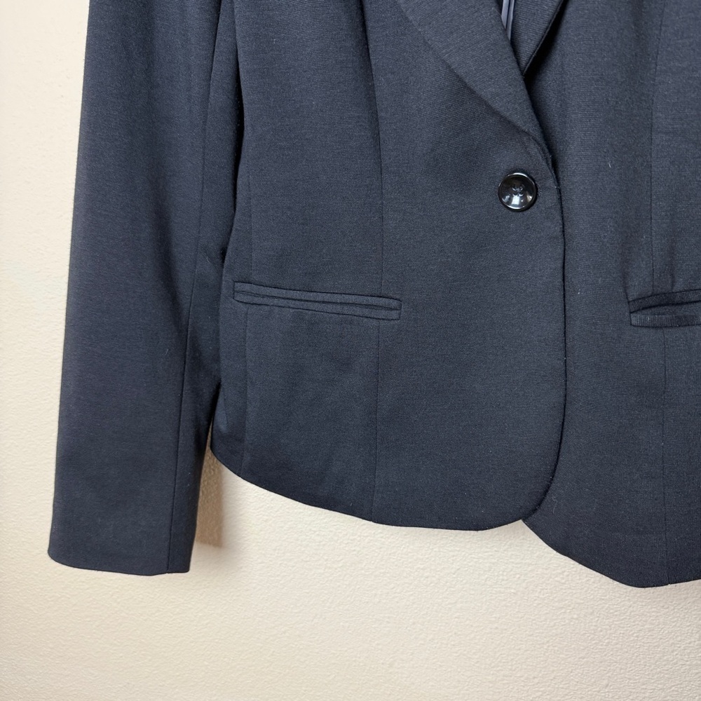 White House Black Market Black Blazer- Size 6 - Picture 3 of 10